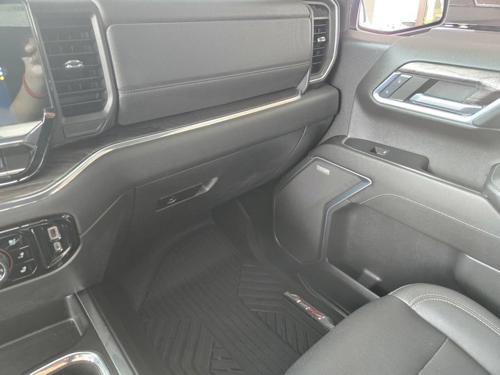 2023 Chevrolet Silverado 1500 LTZ - Photo 34