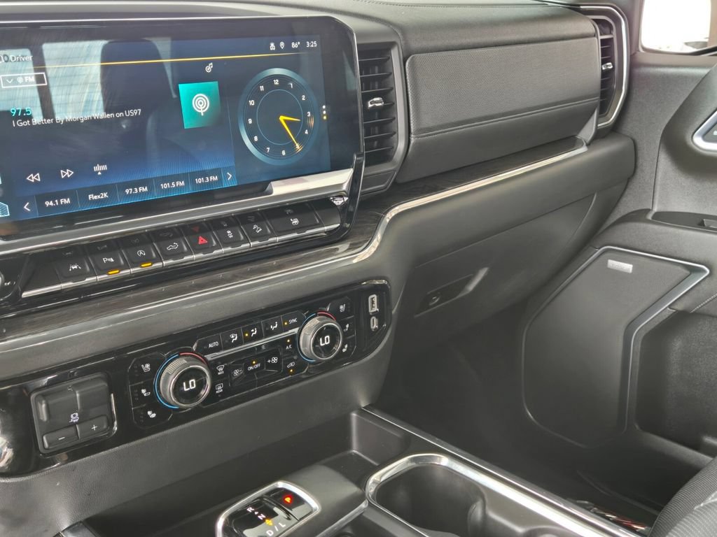 2023 Chevrolet Silverado 1500 LTZ - Photo 22