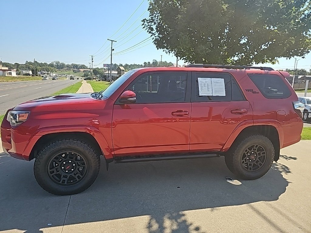 2023 Toyota 4Runner TRD Off-Road Premium photo 3