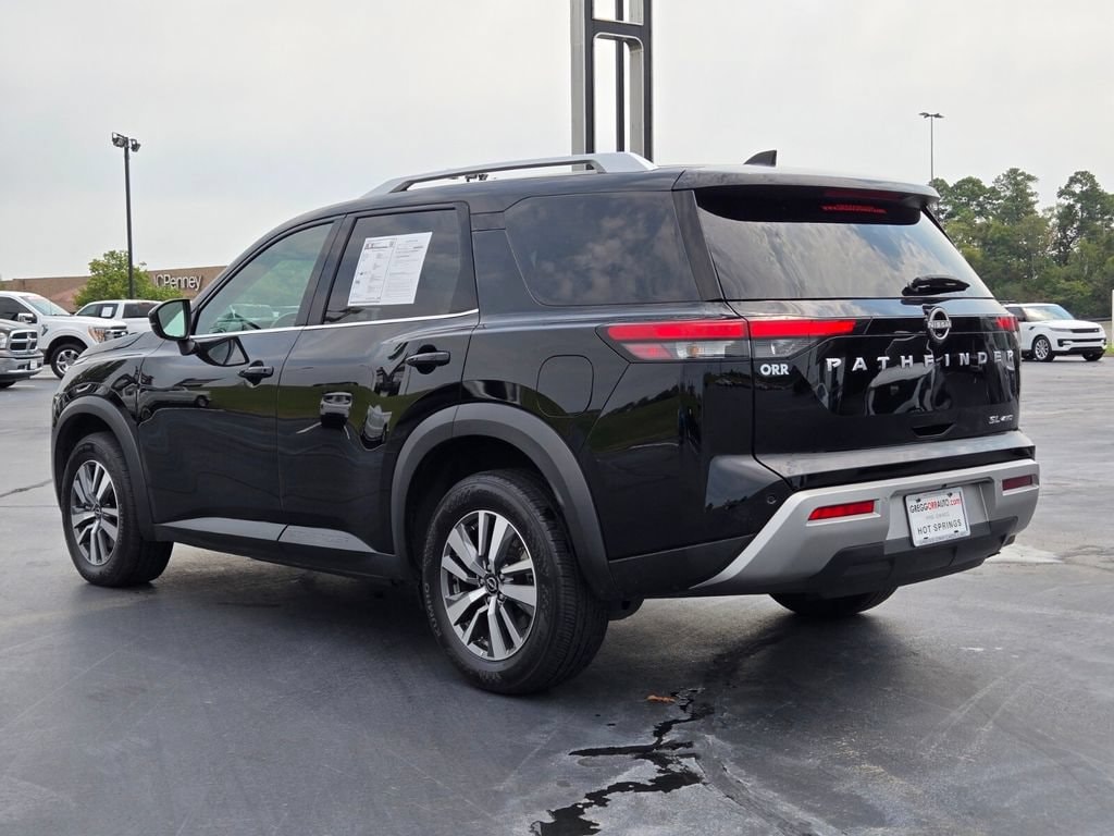 Used 2025 Nissan Pathfinder SL