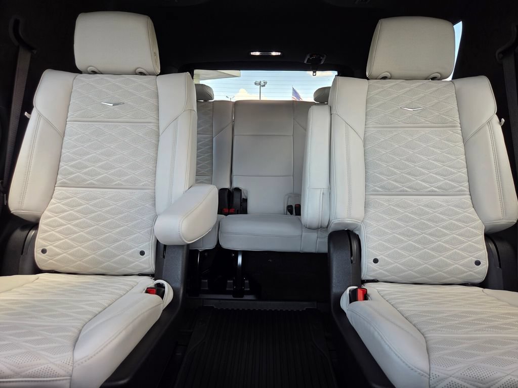 2026 Cadillac Escalade Platinum Sport - Photo 11