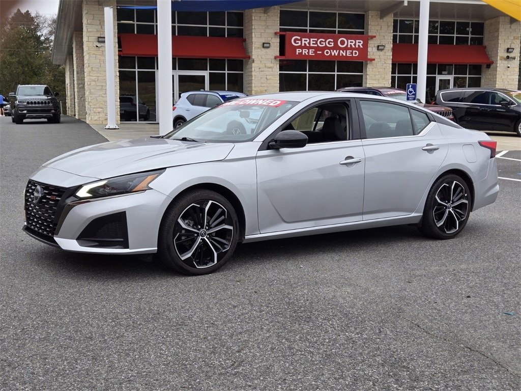 Used 2023 Nissan Altima 2.5 SR