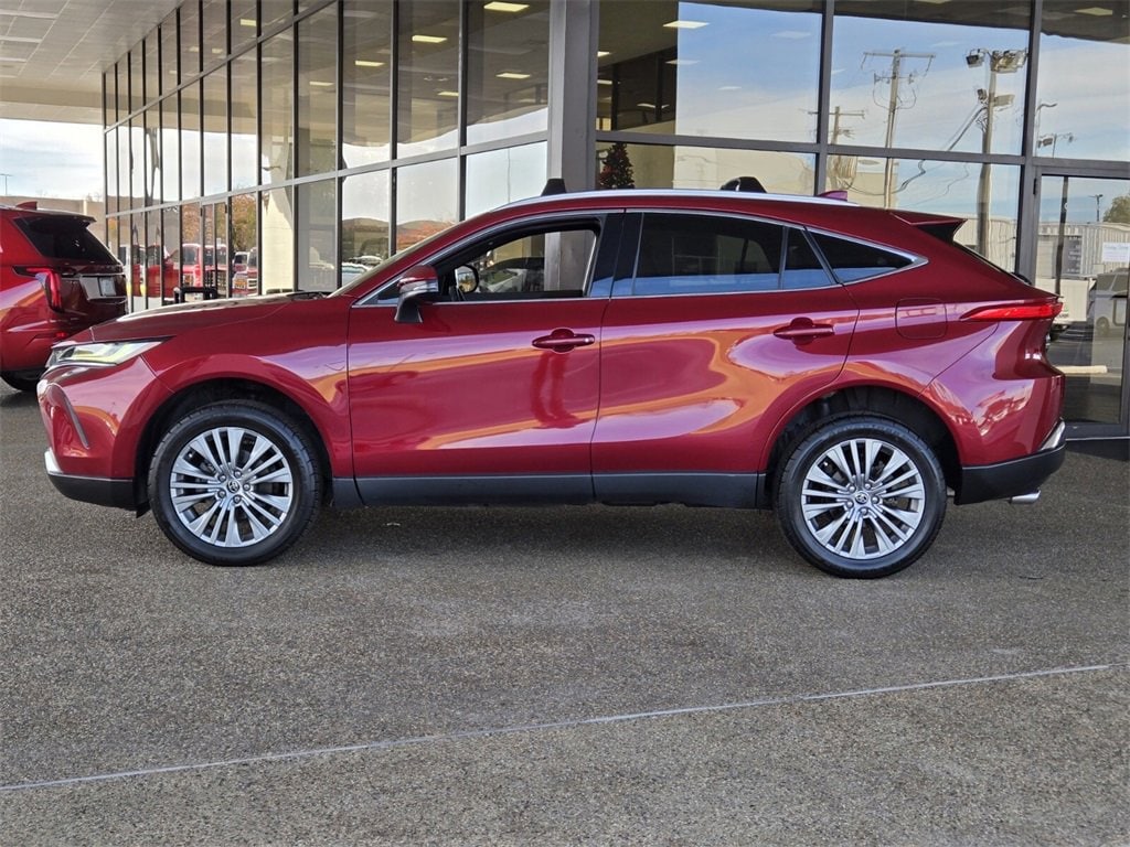 Used 2023 Toyota Venza LE