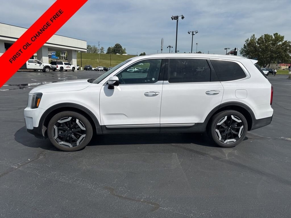 Used 2025 Kia Telluride S