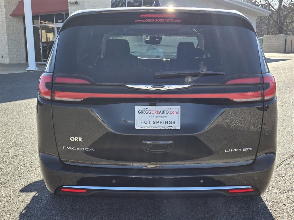 Used 2024 Chrysler Pacifica Limited