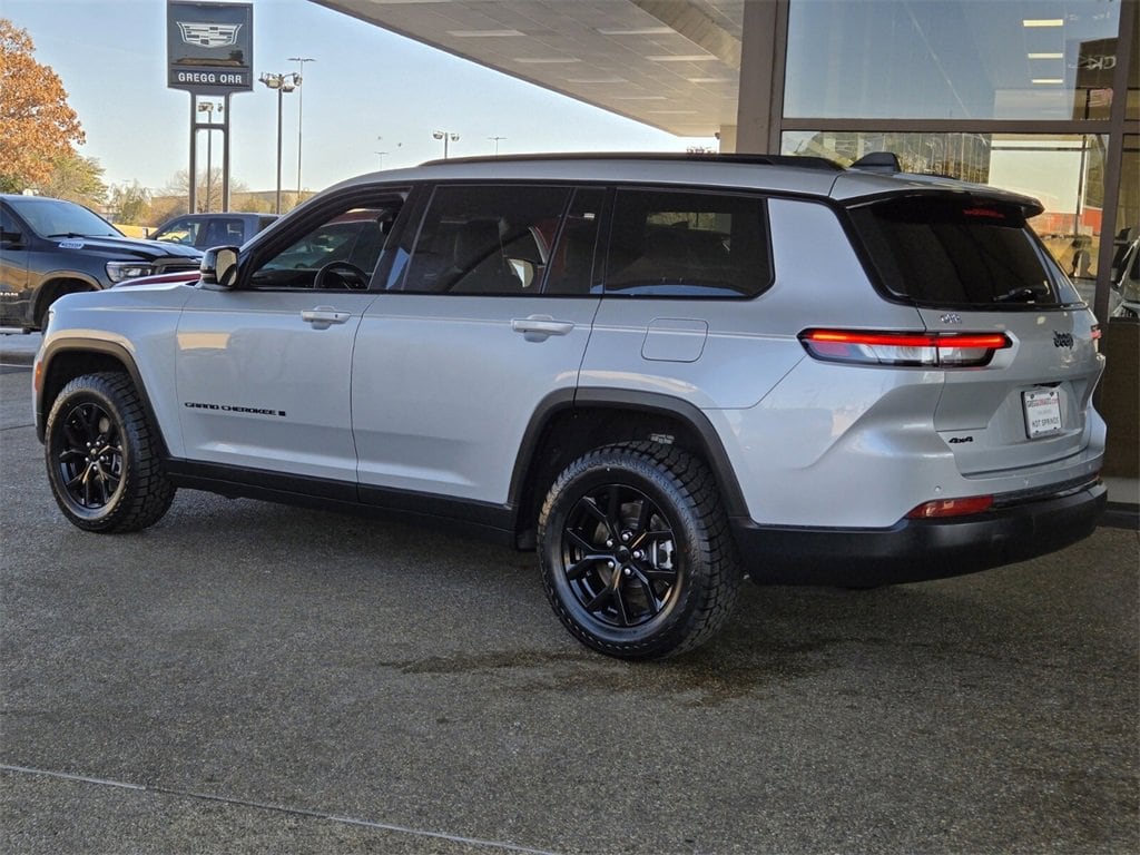 Used 2024 Jeep Grand Cherokee L Altitude
