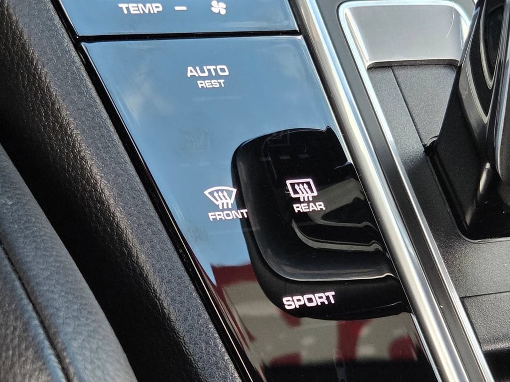 2022 Porsche Cayenne Base - Photo 25