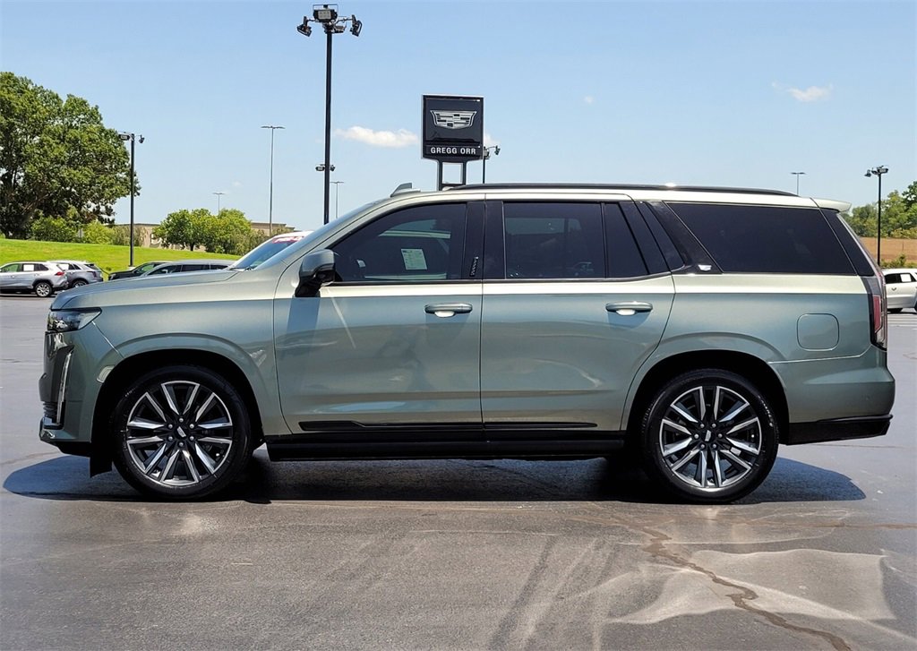 2024 Cadillac Escalade Sport Platinum photo 2