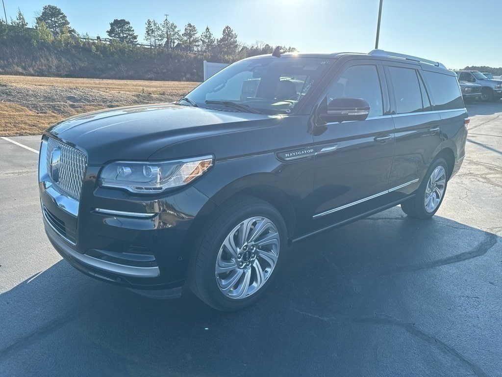 2024 Lincoln Navigator Reserve's photo