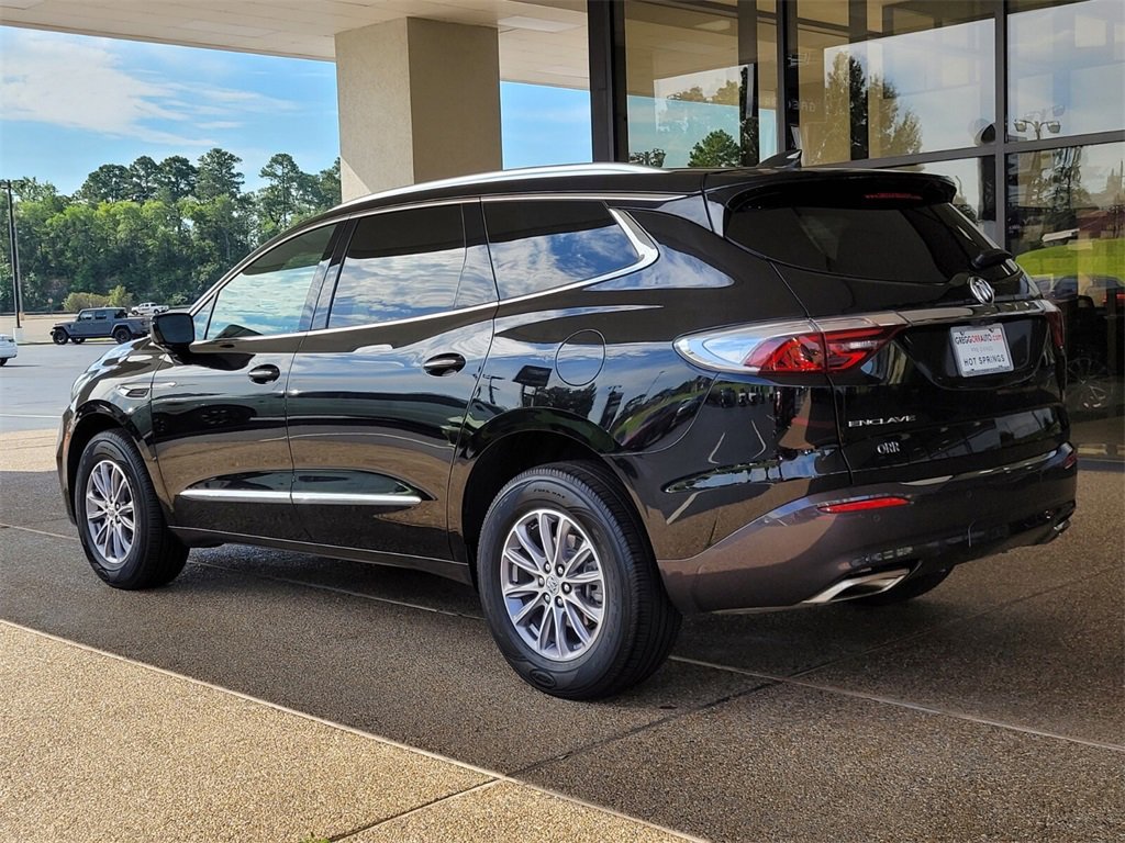 2024 Buick Enclave Premium photo 3