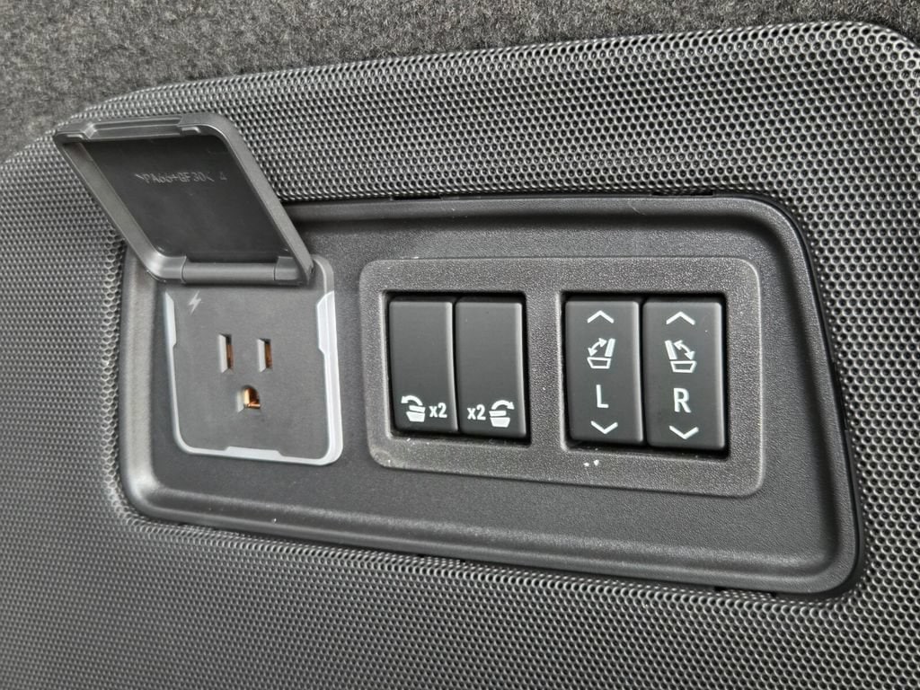 2026 Cadillac Escalade Platinum Sport - Photo 19