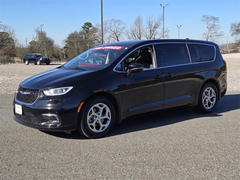 Used 2024 Chrysler Pacifica Limited
