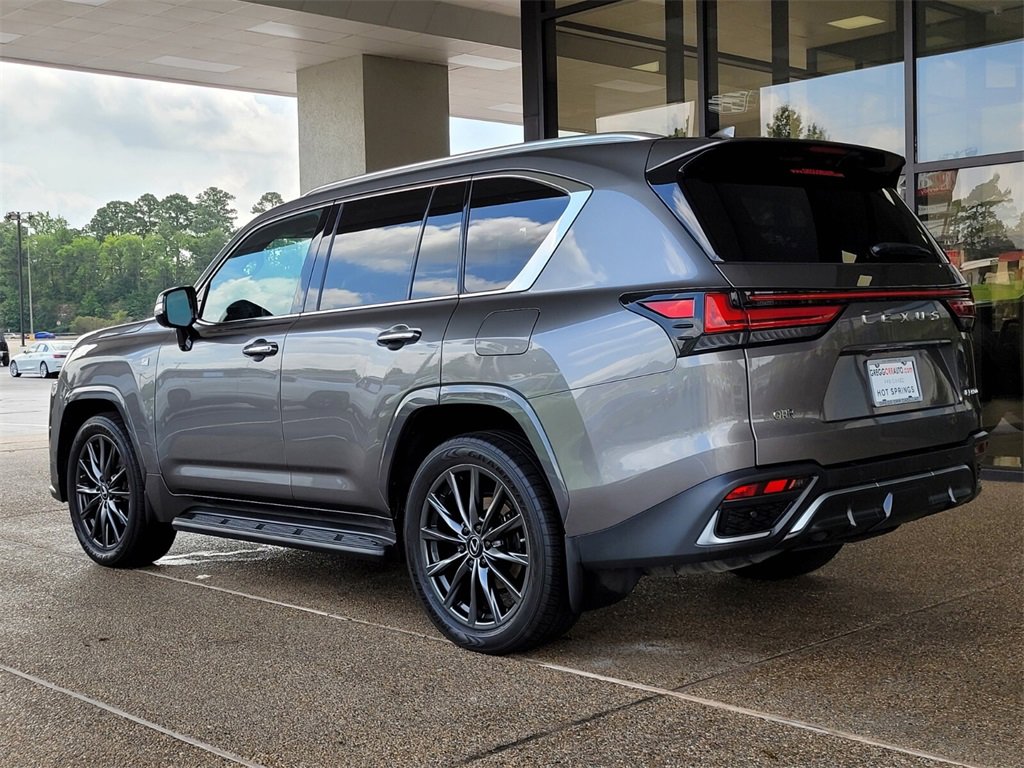 2023 Lexus LX Base 600 F SPORT photo 2