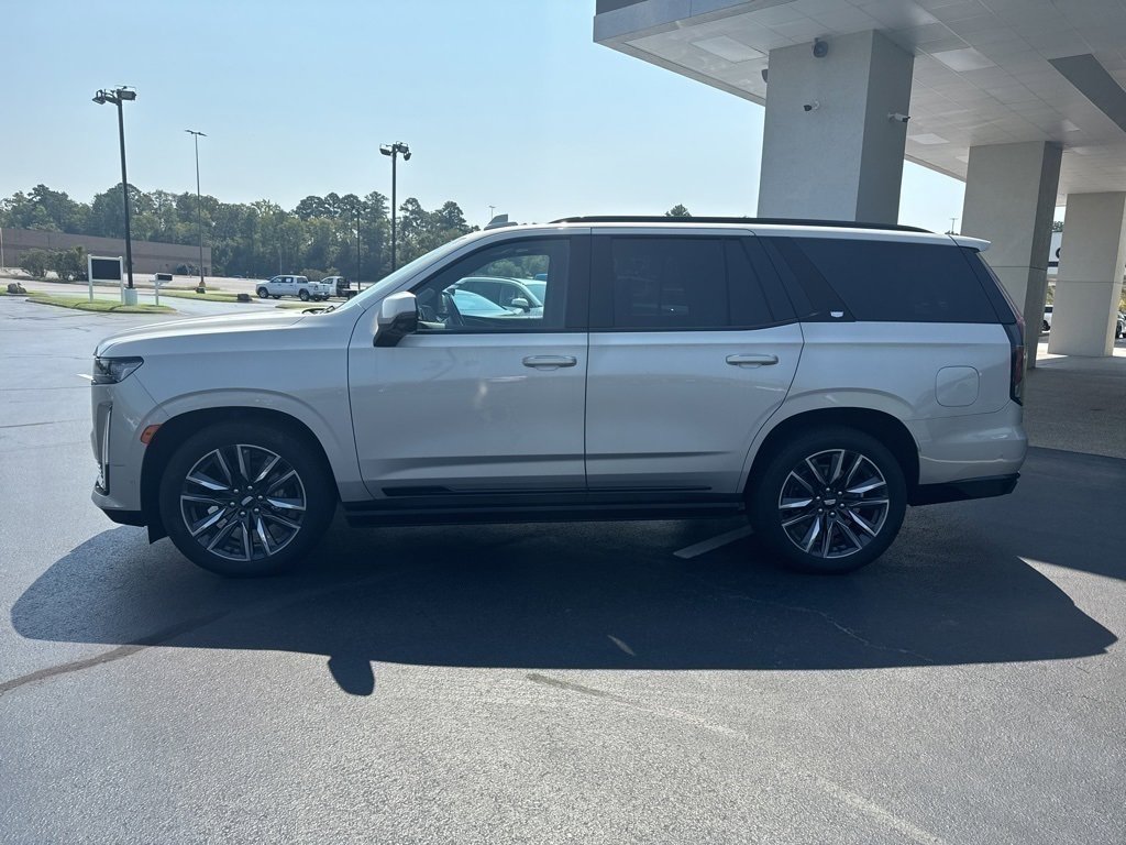 2024 Cadillac Escalade Sport Platinum photo 2