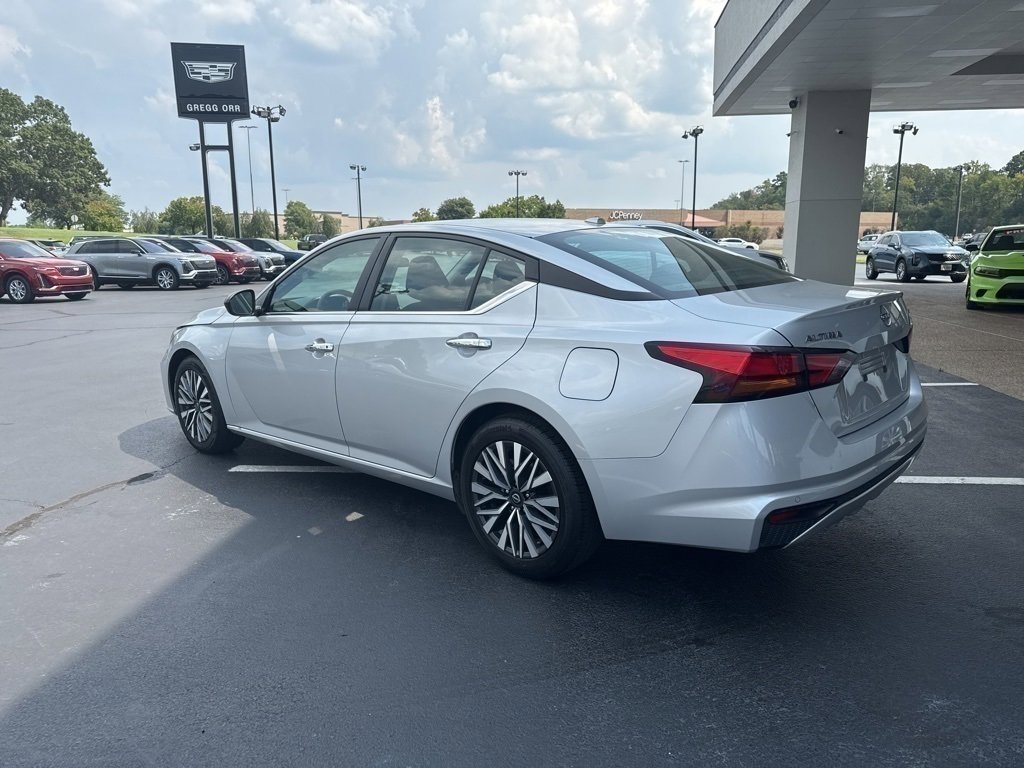 2024 Nissan Altima 2.5 SV photo 3
