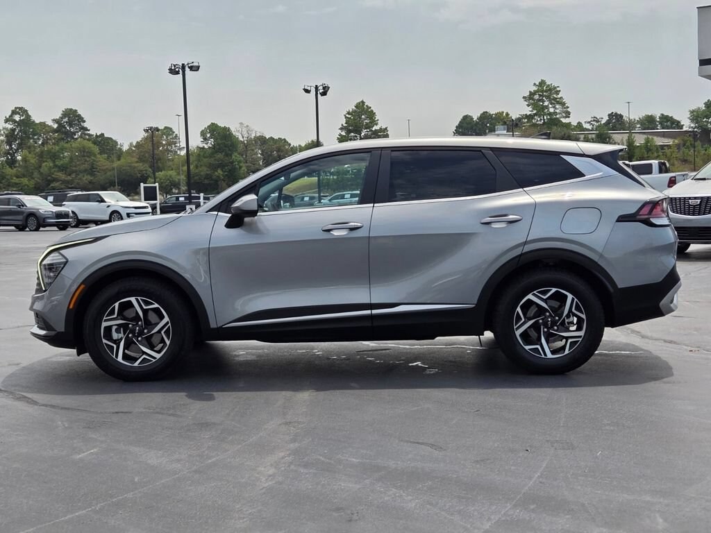 Used 2024 Kia Sportage LX