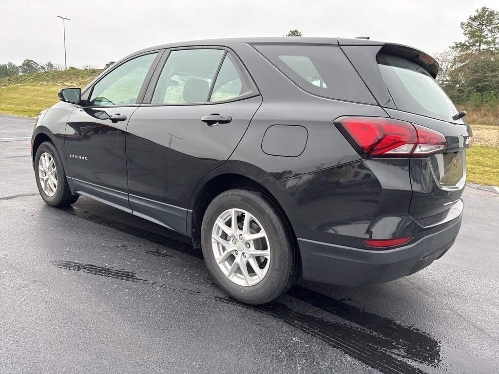 Used 2022 Chevrolet Equinox LS with VIN 2GNAXHEV8N6101795 for sale in Hot Springs, AR