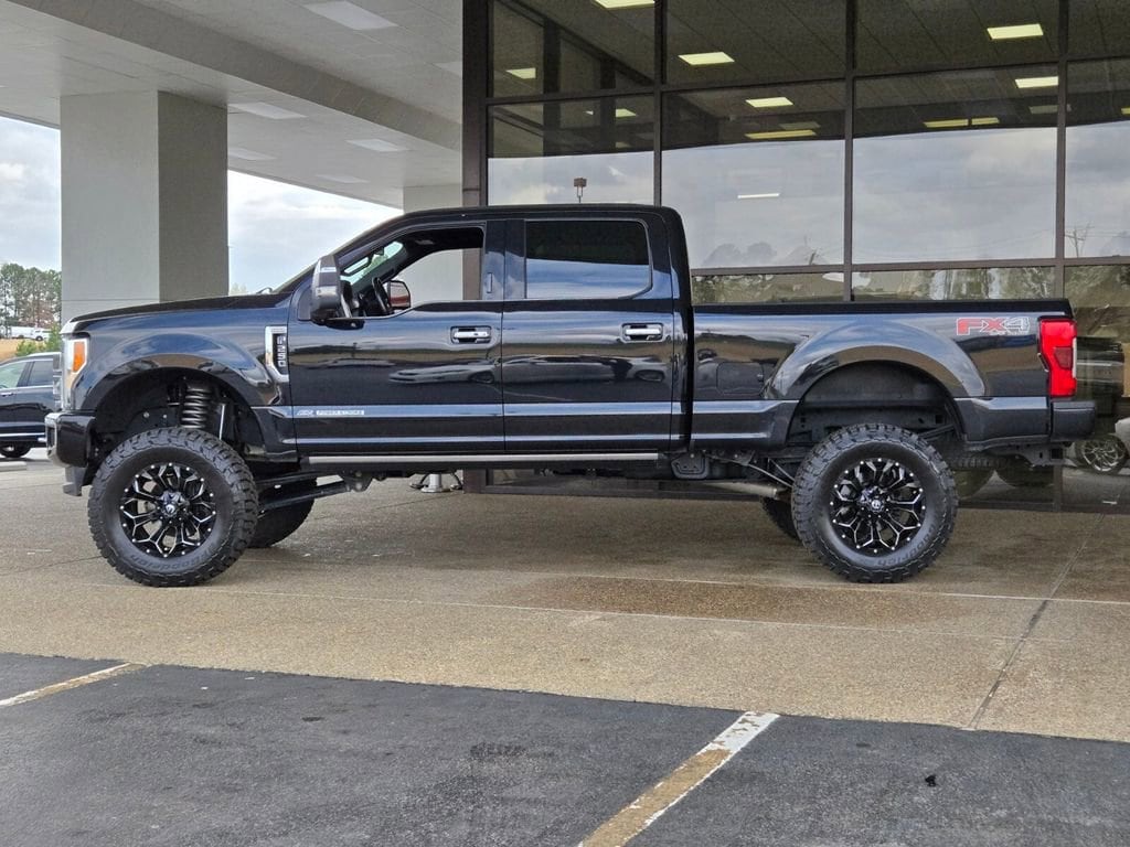 Used 2019 Ford F-250 Super Duty Platinum with VIN 1FT7W2BT6KEG26710 for sale in Little Rock