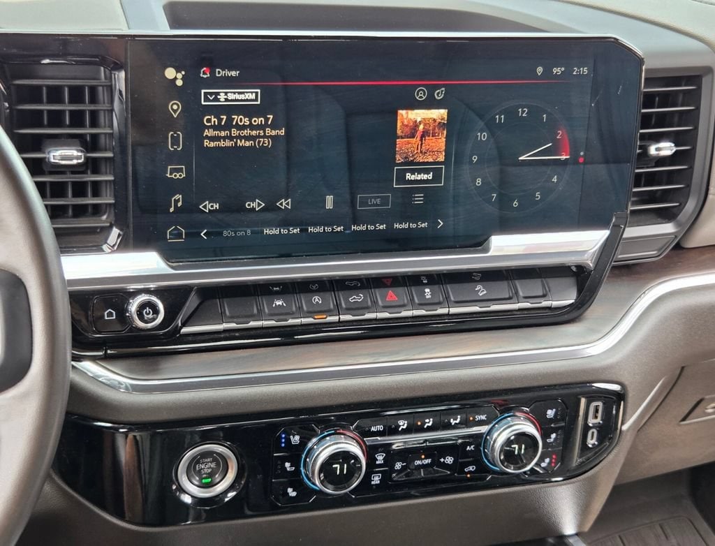 2023 GMC Sierra 1500 SLT - Photo 19