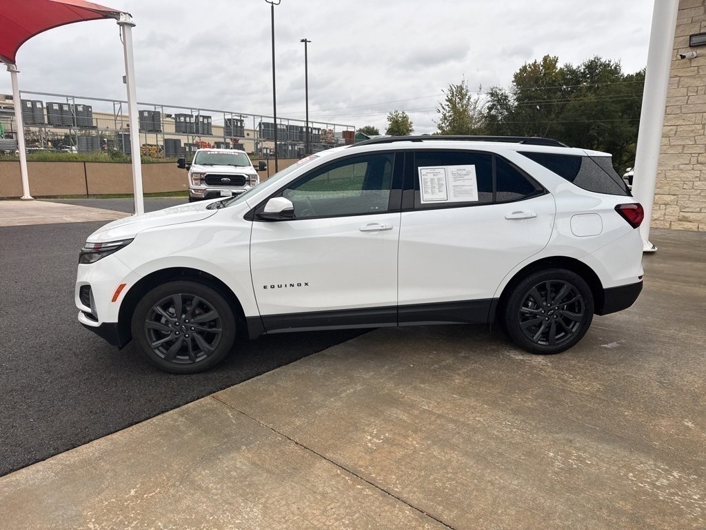 2023 Chevrolet Equinox RS photo 2