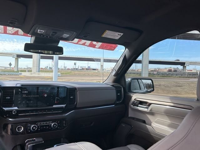 2023 GMC Sierra 1500 SLT - Photo 41