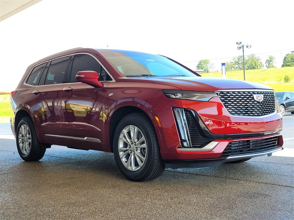 2025 Cadillac XT6 Luxury photo 4