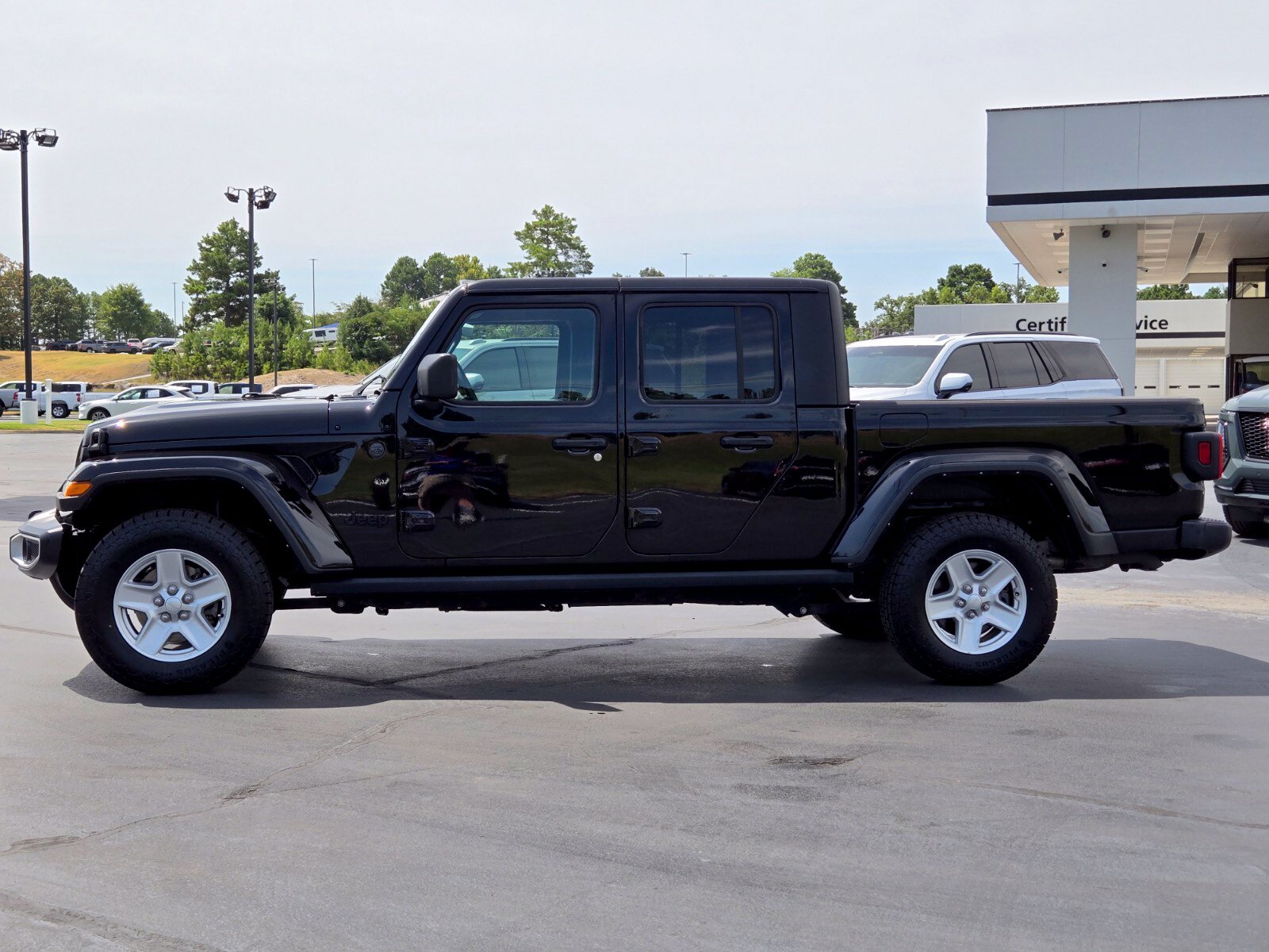 Used 2022 Jeep Gladiator Sport S with VIN 1C6HJTAG3NL104248 for sale in Little Rock