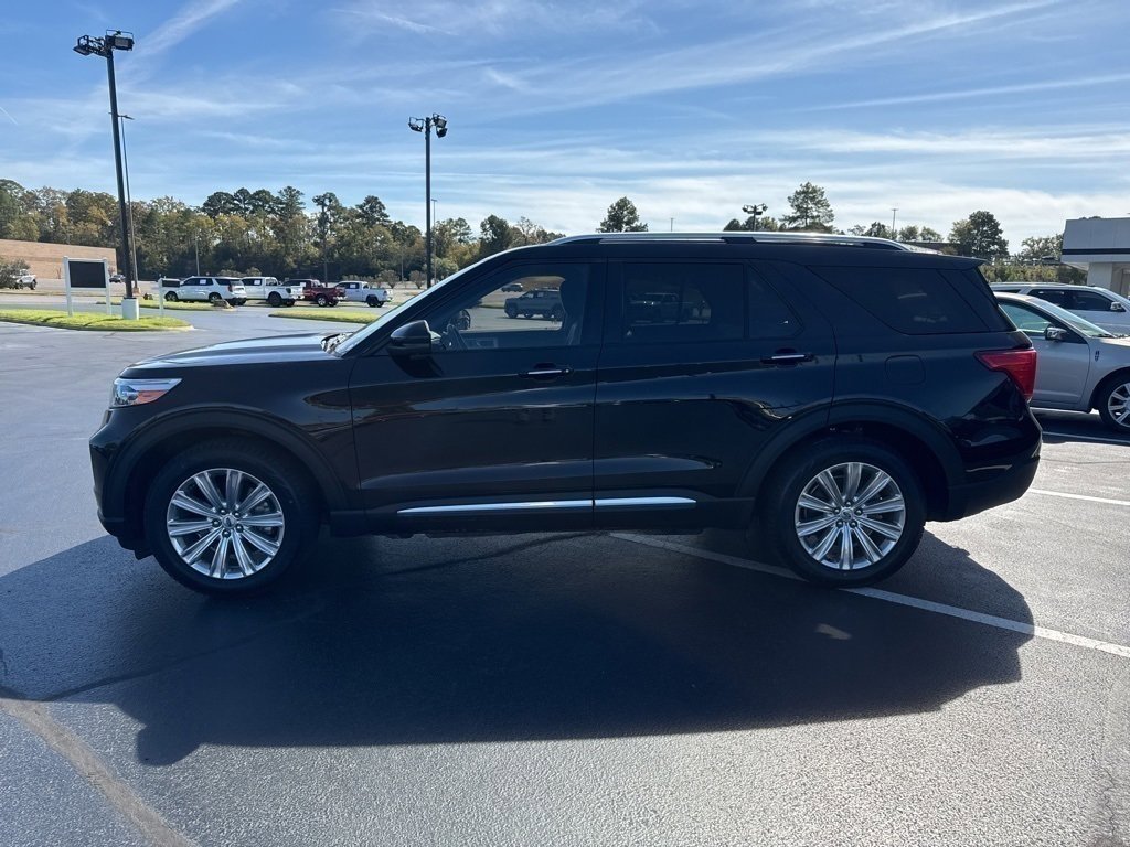 2022 Ford Explorer Limited photo 2