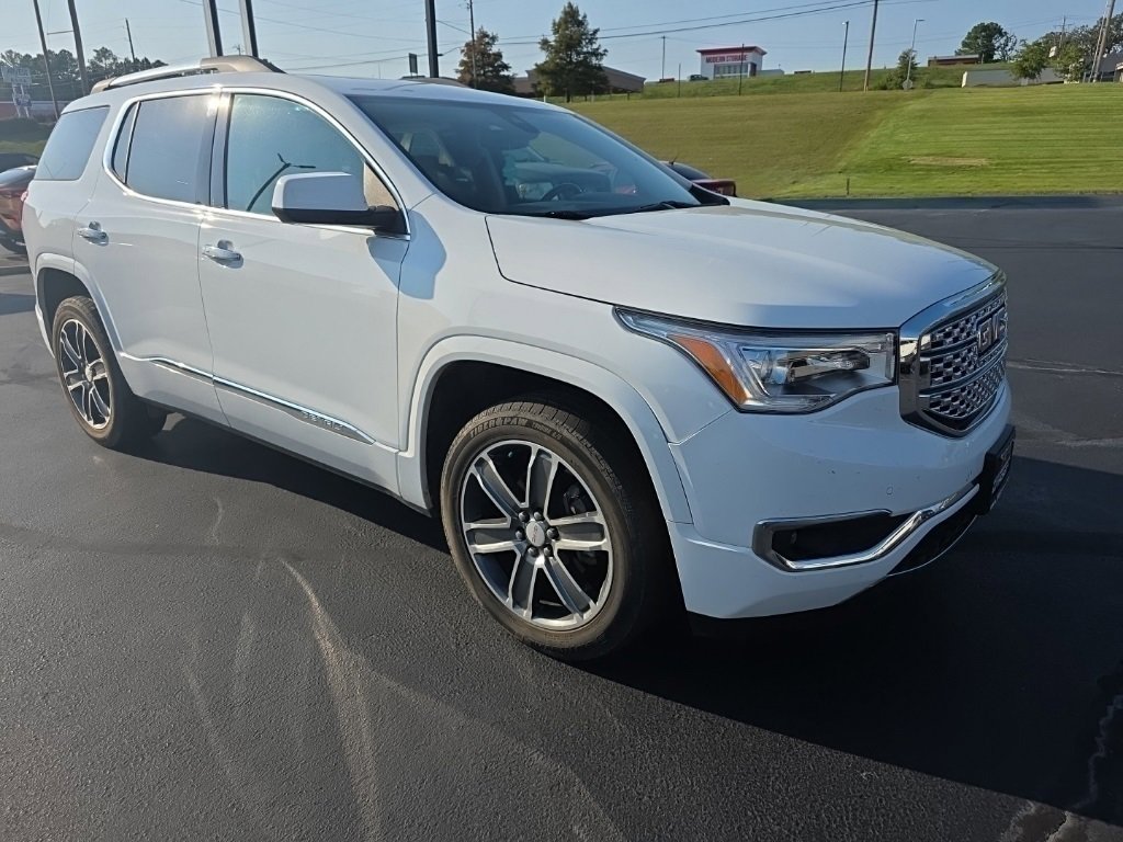 2019 Gmc Acadia Denali photo 2
