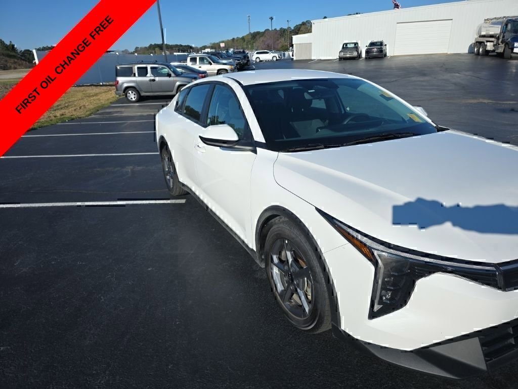 2025 Kia K4 LXS