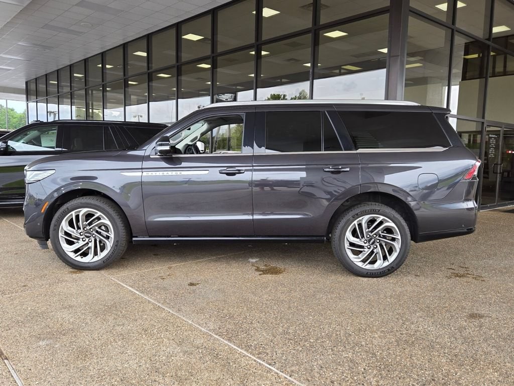 Used 2025 Lincoln Navigator Reserve