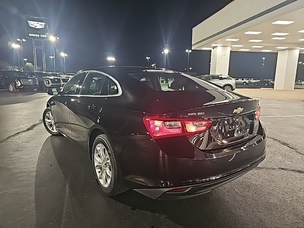 2024 Chevrolet Malibu 1LT photo 3