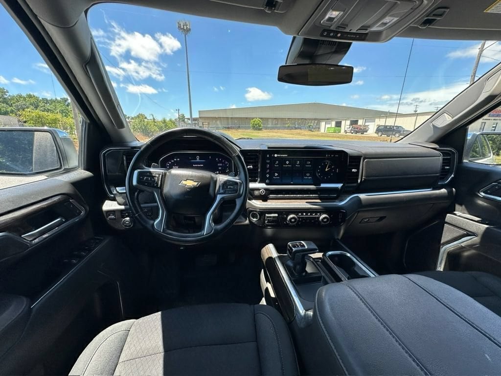 Used 2025 Chevrolet Silverado 1500 LT with VIN 3GCUKDEDXSG161954 for sale in Little Rock