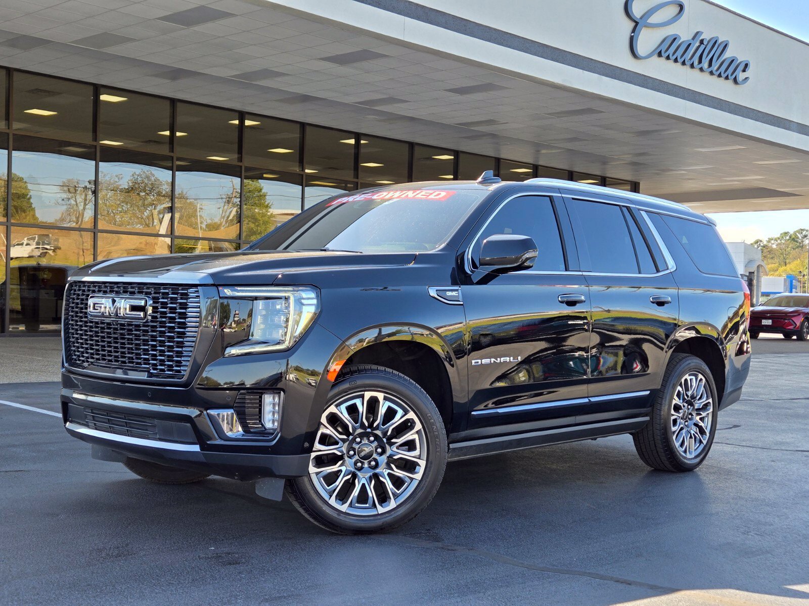 2023 GMC Yukon Denali Ultimate SUV