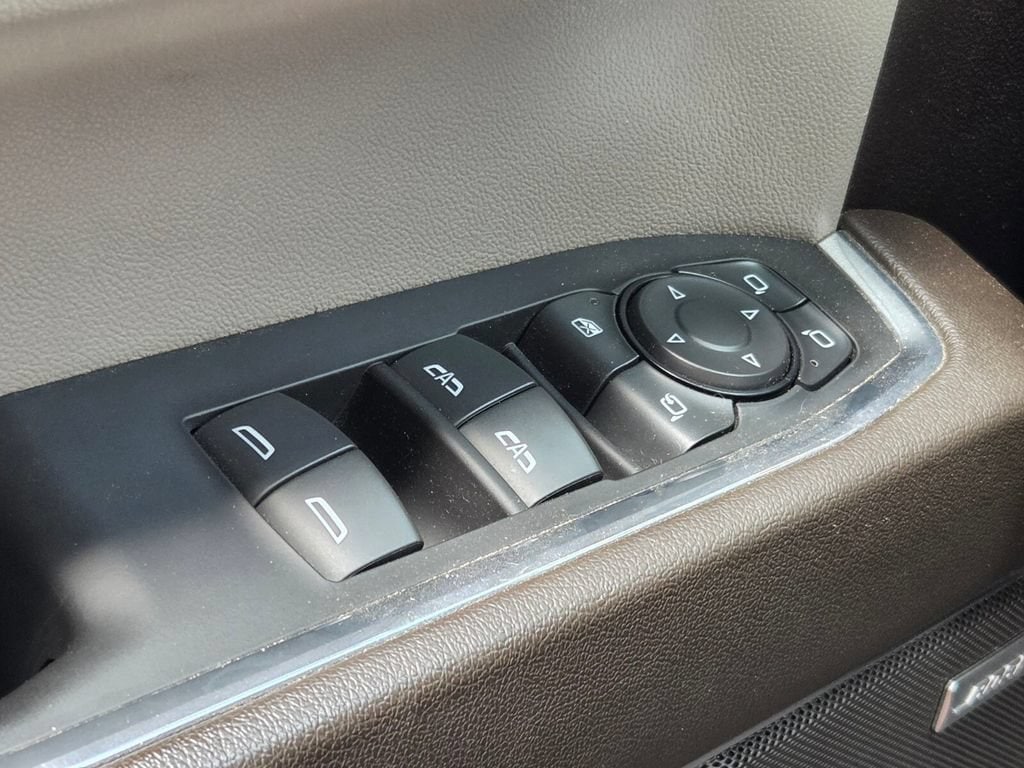 2023 GMC Sierra 1500 SLT - Photo 29