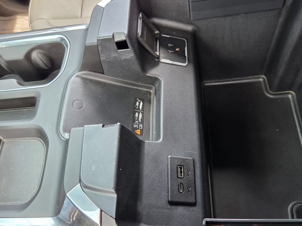 2023 GMC Sierra 1500 SLT - Photo 25