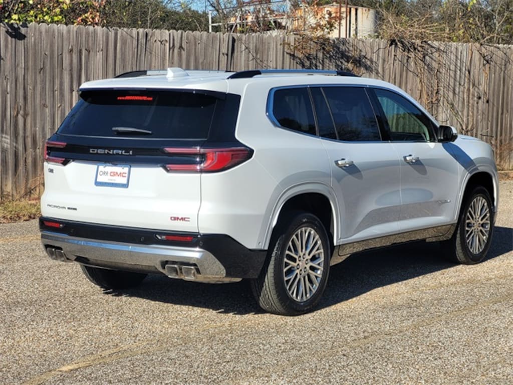 Used 2026 GMC Acadia Denali SUV