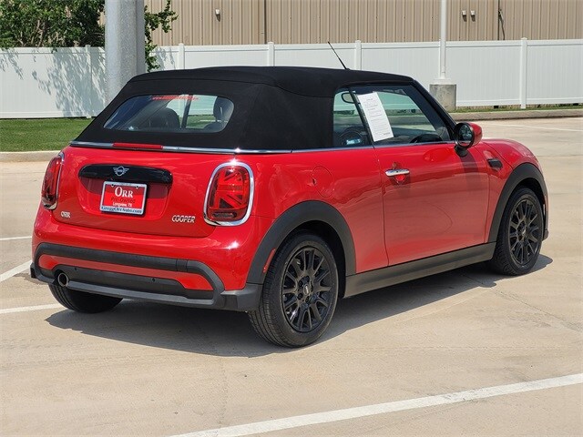 2022 Mini Cooper Signature Convertible photo 3