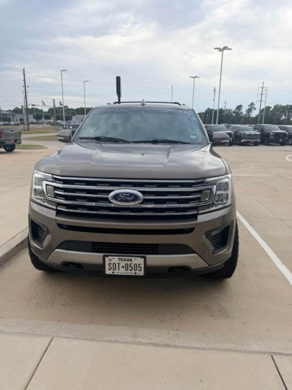 Used 2018 Ford Expedition XLT SUV