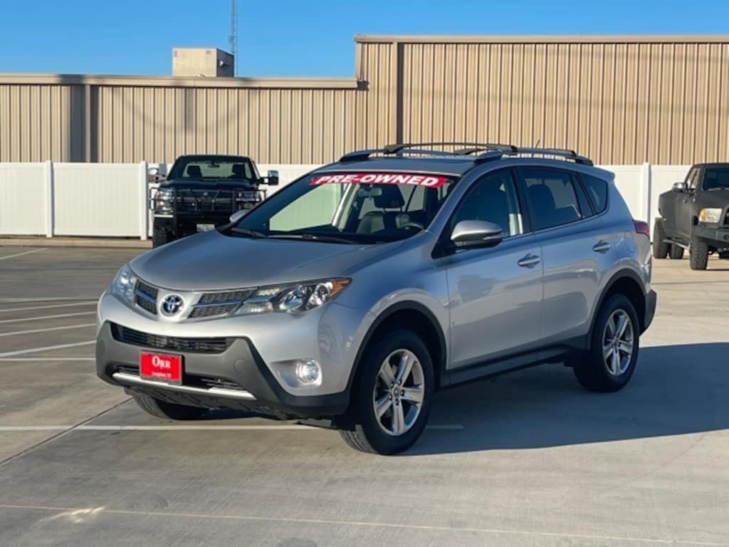 Used 2015 Toyota RAV4 XLE SUV
