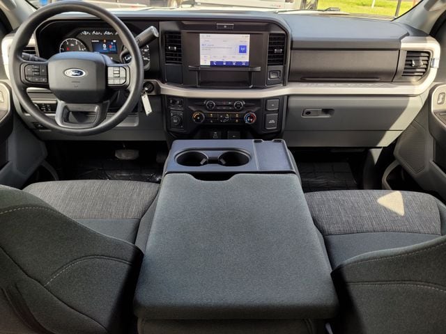2025 Ford F-250 Super Duty XLT - Photo 13