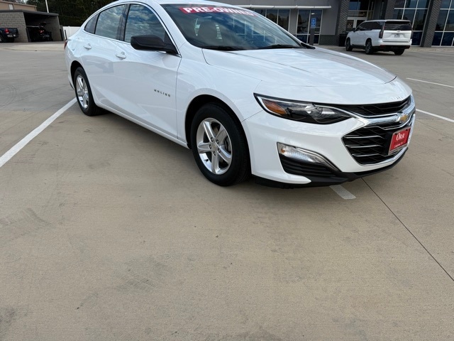 2023 Chevrolet Malibu 1LS's photo