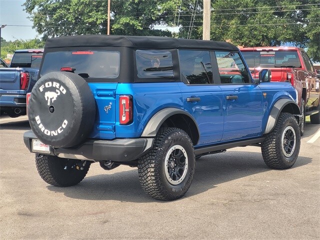 2022 Ford Bronco Badlands photo 4
