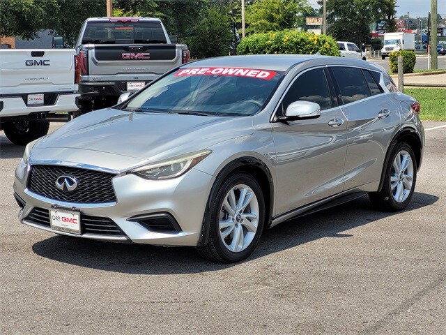 2018 Infiniti QX30 Base photo 3