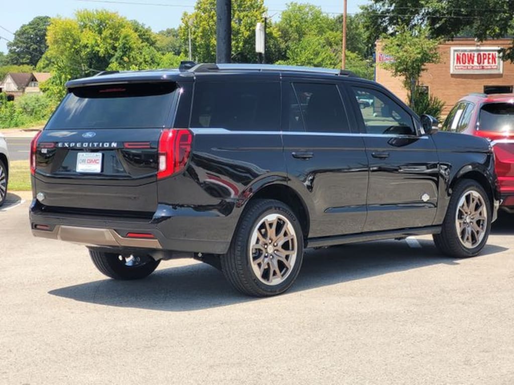 Used 2025 Ford Expedition King Ranch SUV