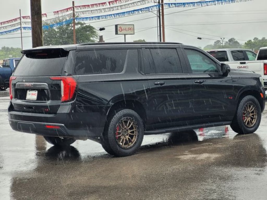 Used 2021 GMC Yukon XL AT4 SUV