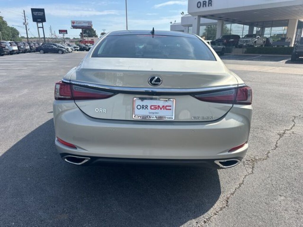 Used 2022 Lexus ES 350 Sedan