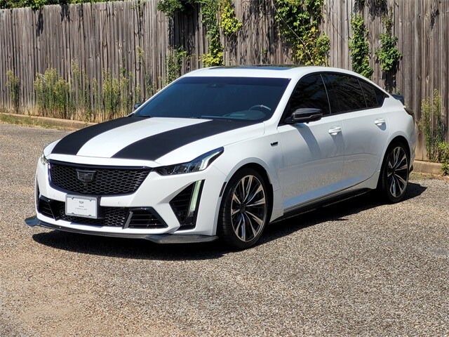 2023 Cadillac CT5 V photo 3