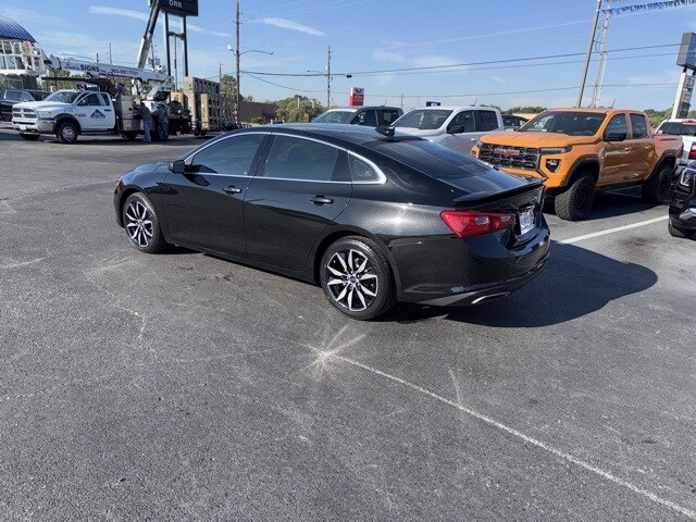 2022 Chevrolet Malibu RS photo 3