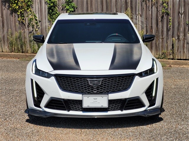 2023 Cadillac CT5 V photo 2